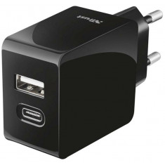 Мережевий зарядний пристрій Trust Urban Fast Dual USB-C&USB (17W, 2USB 3.0A) Black (21589)