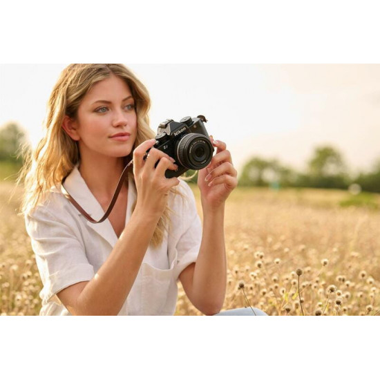 Цифрова фотокамера Nikon Zf body (VOA120AE)