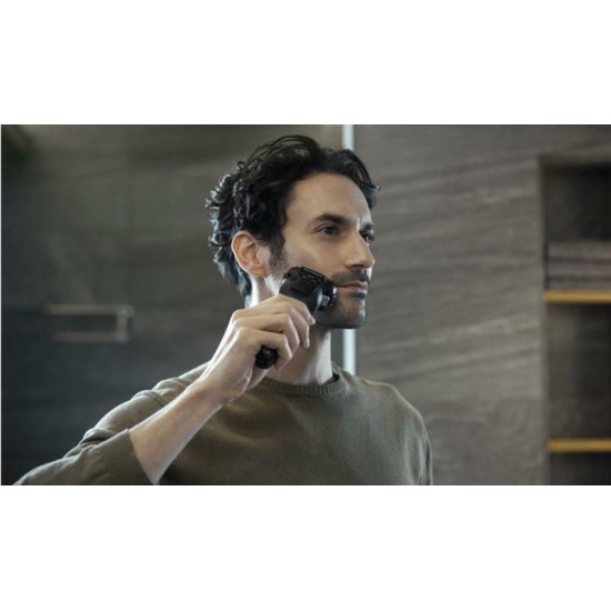 Електробритва Panasonic ES-LV6U-K820
