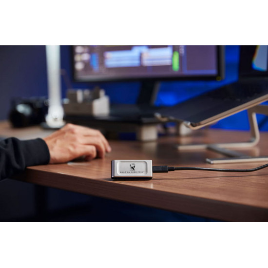 Накопичувач зовнішній SSD Portable 1ТB Kingston XS2000 BoC Silver (SXS2000/1000GA)