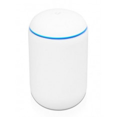 Бездротовий маршрутизатор Ubiquiti UniFi Dream Machine (UDM)